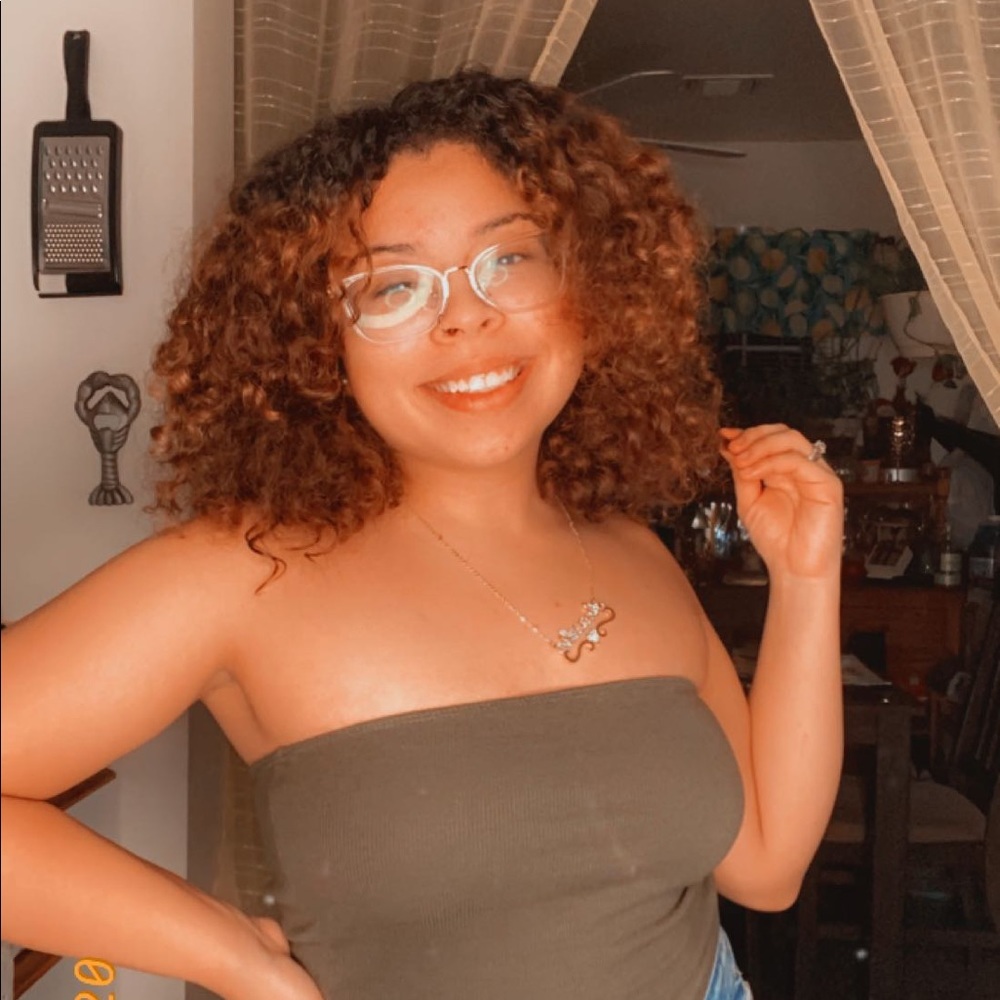 Meet your Posher, Araceliz